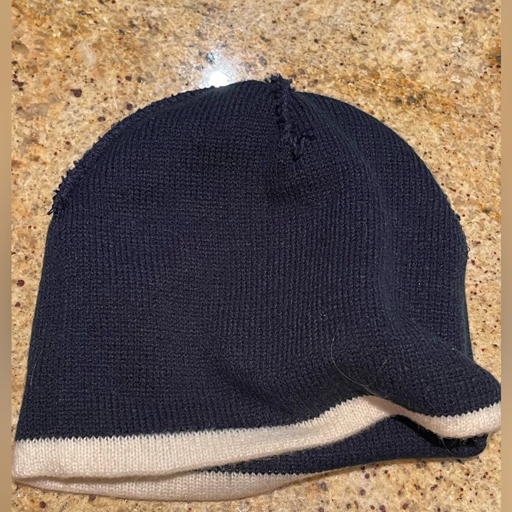 Toronto Maple Leafs Toque - Picture 4 of 5